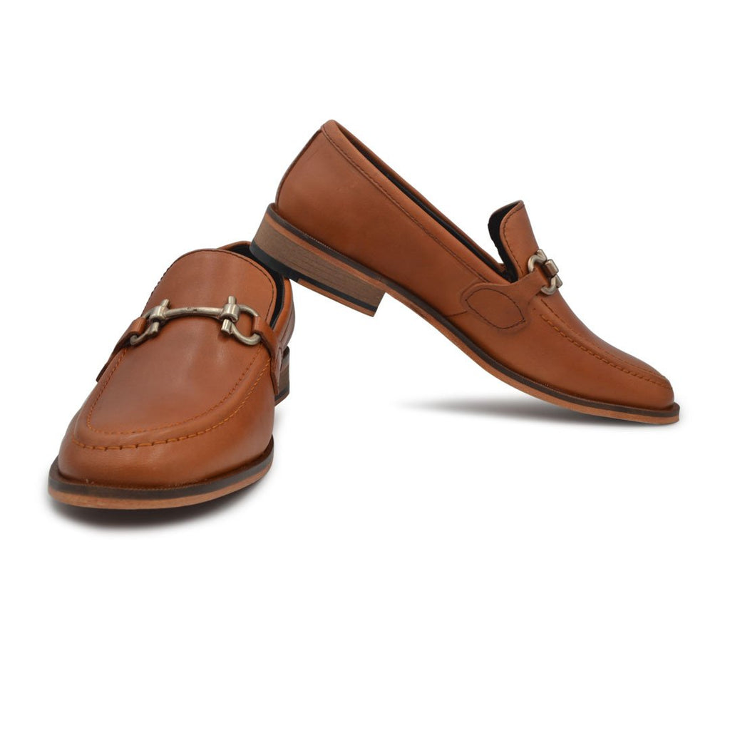 Zapato Hombre Mocasín con Hebilla color miel de vestir marca Estilo DH